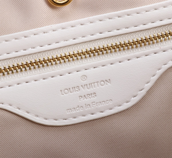 ルイヴィトンバッグ角部分ディテール